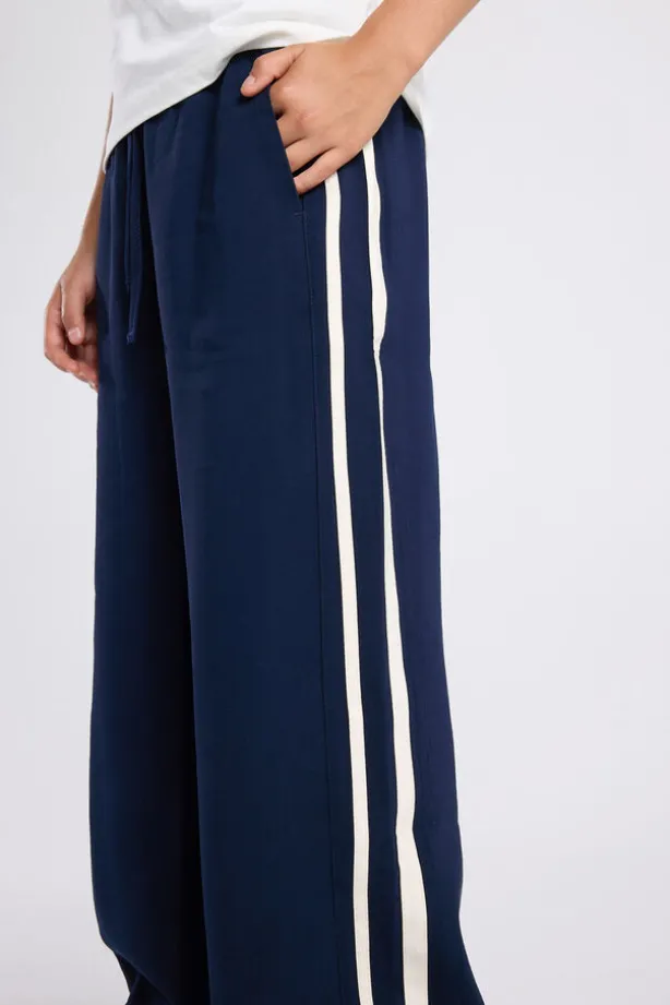 Broek Paola JR Broek met zijstrepen en aantrekkoord