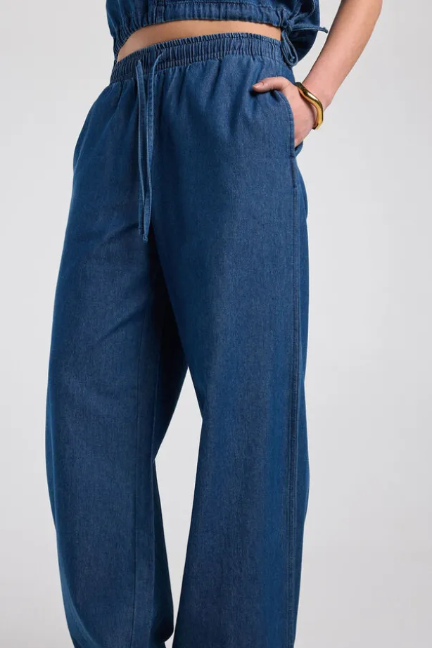 Broek Primrose losse broek met elastische tailleband en trekkoord