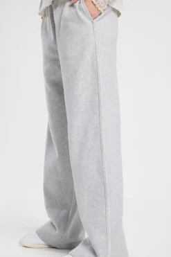 Cleo joggingbroek joggingbroek met kanten tape op de zijnaad