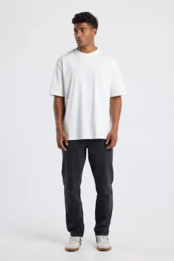 Jeans Delta Five-pocket jeans met een relaxed tapered fit