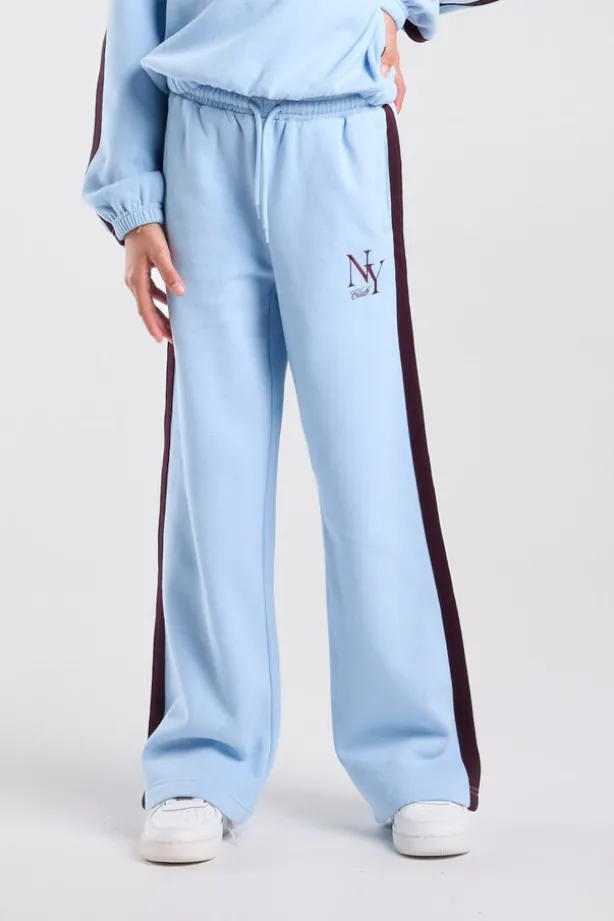 Joggingbroek Cristy Jr wide leg joggingbroek met zijstreep en embroidery