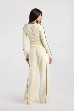 Longsleeve Lois fitted longsleeve met piping