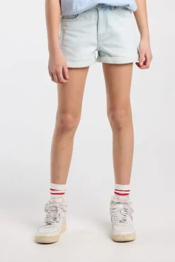 Short Lucy Jr loose fit denim short met omgeslagen pijpen