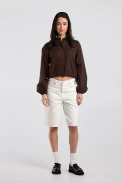 Short Niya loose fit short met mid waist en 5 pockets