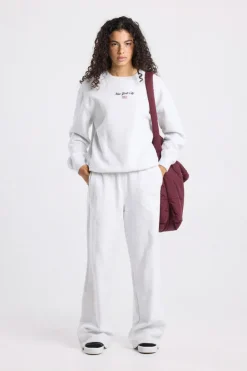 Sweater Suzie Sweater met ronde hals en borduursel
