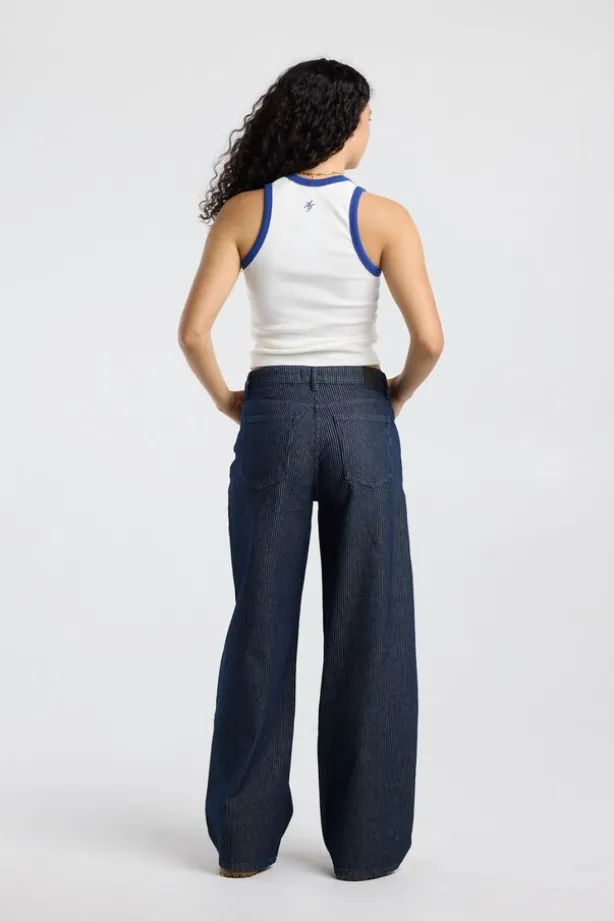 Tanktop Goya slim fit tanktop met borduring op de rug