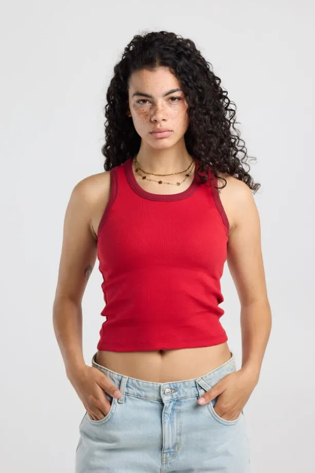Tanktop Goya slim fit tanktop met borduring op de rug