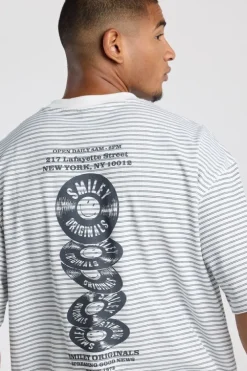 T-shirt Edwin boxy fit t-shirt met Smiley ™ artwork