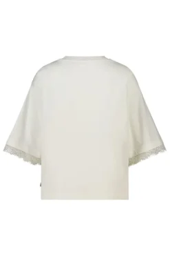 T-shirt Ella t-shirt met boxy fit en kanten details