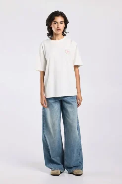 T-shirt Ellinor loose fit t-shirt met print op borst en rug