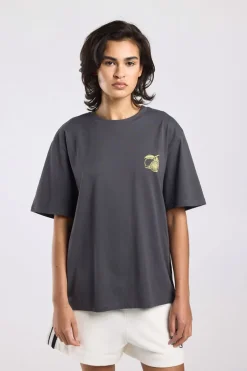 T-shirt Ellinor loose fit t-shirt met print op borst en rug