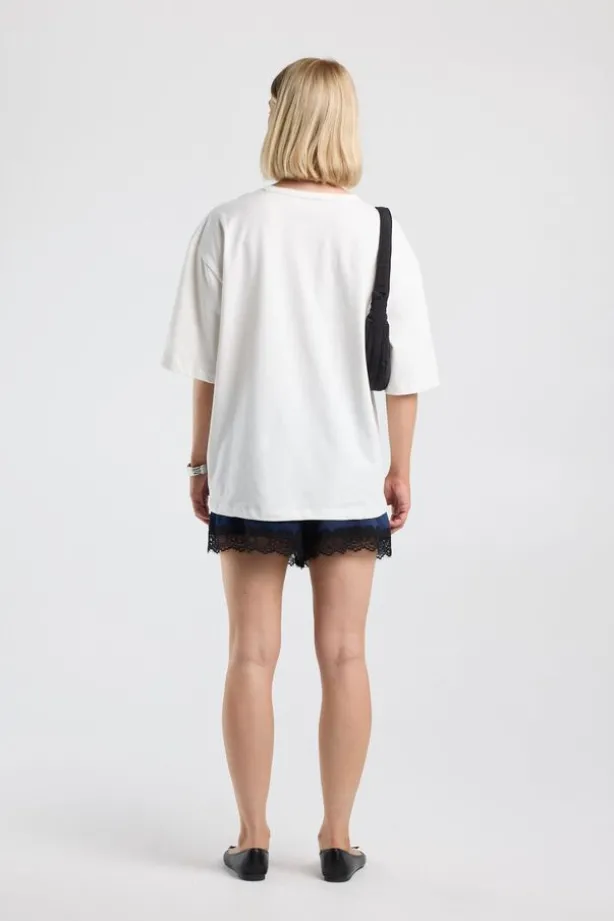 T-shirt Essa oversized T-shirt met borstborduring