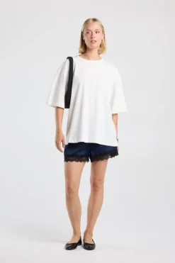 T-shirt Essa oversized T-shirt met borstborduring
